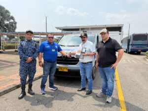 Entrega de vehículo del Inpec